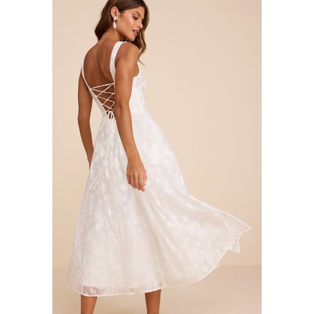 Lulus Loira White Burnout Jacquard Lace-up Midi Dress - Size M